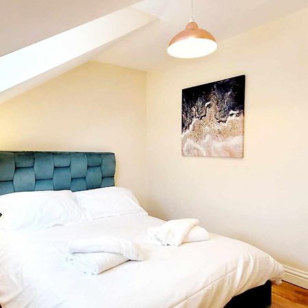 Apartment 5 - Two Bedroom Luxury Apartment Close To Town, Mainline Rail & Theatre Stylish And Comfortable Darlington  Exteriör bild