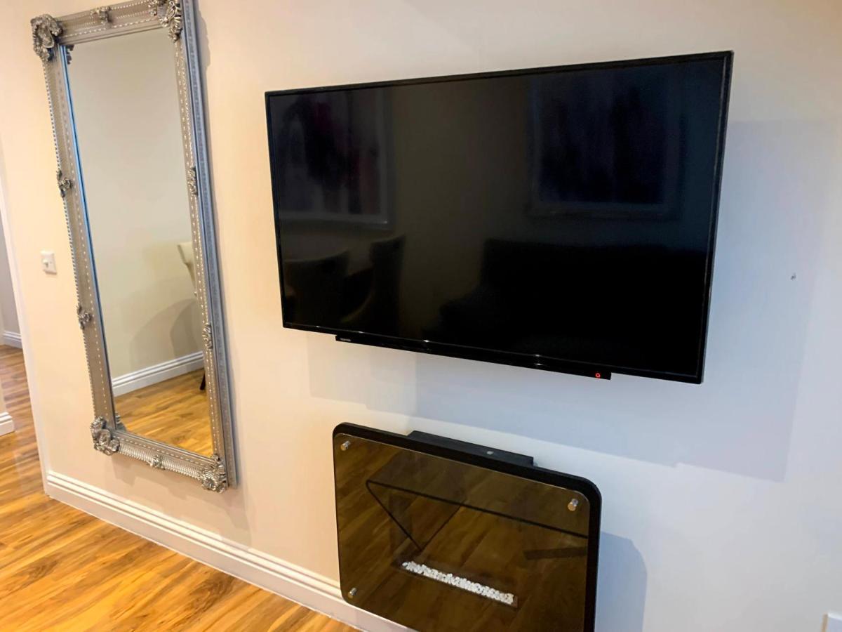 Apartment 5 - Two Bedroom Luxury Apartment Close To Town, Mainline Rail & Theatre Stylish And Comfortable Darlington  Exteriör bild