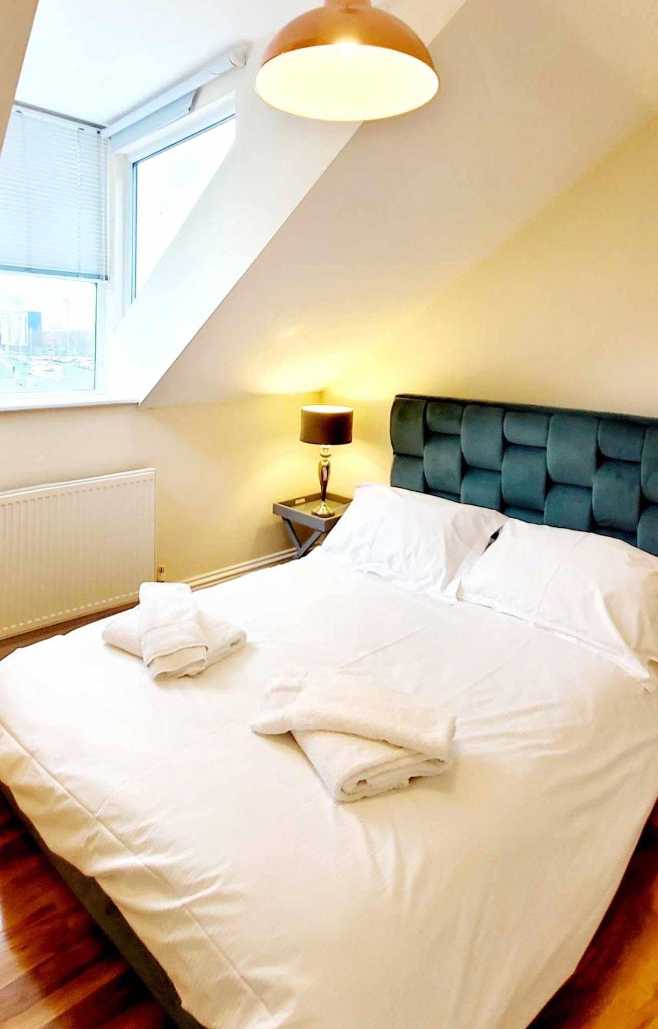 Apartment 5 - Two Bedroom Luxury Apartment Close To Town, Mainline Rail & Theatre Stylish And Comfortable Darlington  Exteriör bild